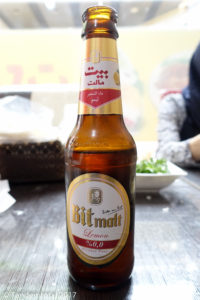 "Richtiges" Bier gibt es im Iran zwar nicht, dafür einige mehr oder weniger drinkbare alkoholfreie Alternativen.