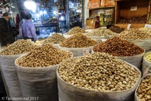 Leckere Nüsse aus der Region um Tabriz